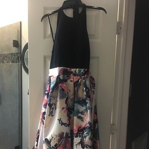 Banquet or prom dress